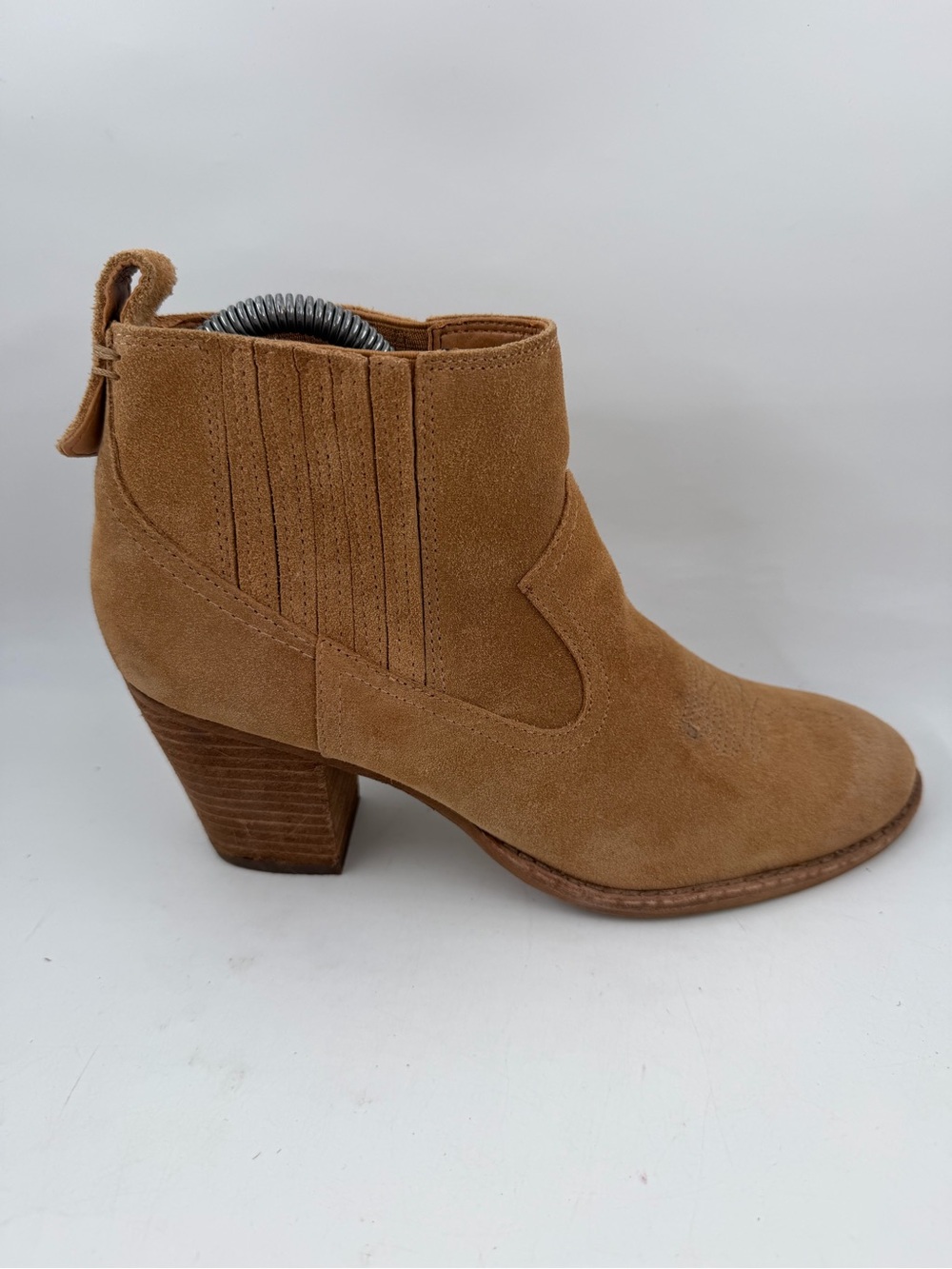 Dolce Vita Women’s Jones Camel -SZ 7.5- Suede Western Chelsea Ankle Booties